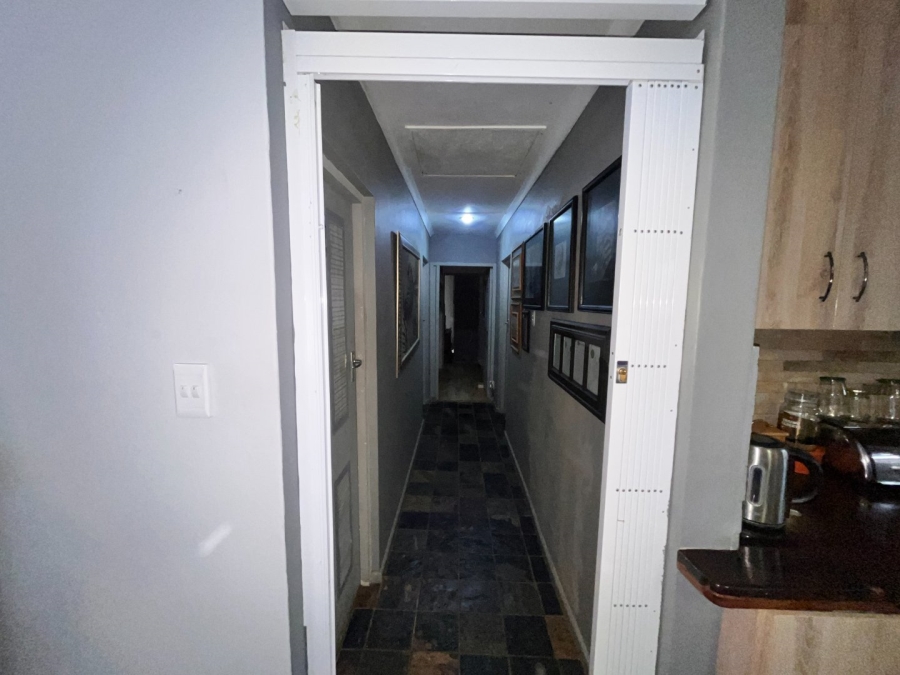 4 Bedroom Property for Sale in Noorsekloof Eastern Cape
